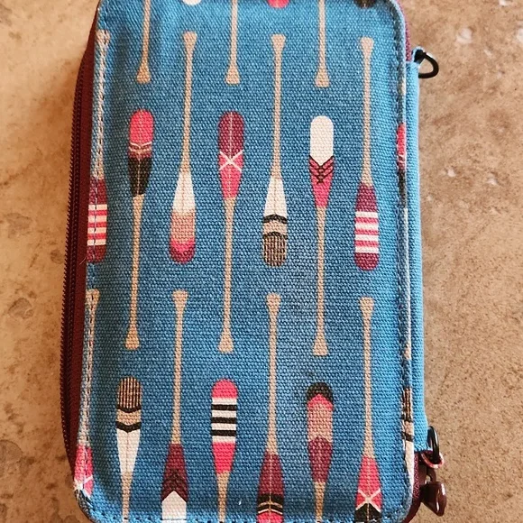 Kavu Blue Paddle Print Wallet And Phone Carrier - Picture 2 of 7